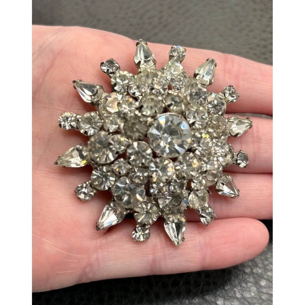 Vintage Art Deco Style Rhinestone Starburst Snowflake Brooch Silver Tone